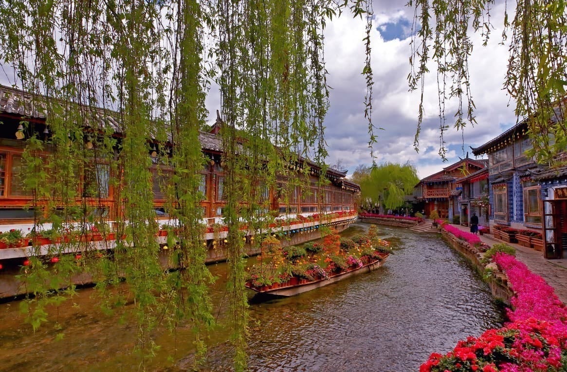 Explore the Ancient Town